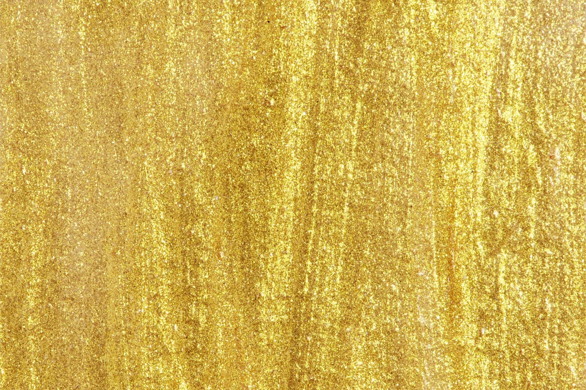 Golden metallic wallpaper